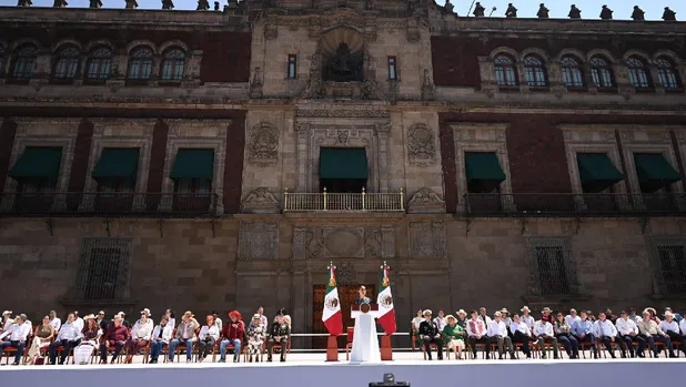 Sheinbaum convoca a asamblea en el Zócalo en respuesta a aranceles de EE.UU.